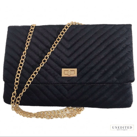 UN Handbags - NWT - Shaena Velvet Shoulder Bag